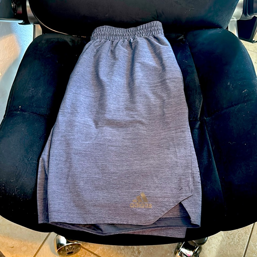 Adidas Large men’s shorts
